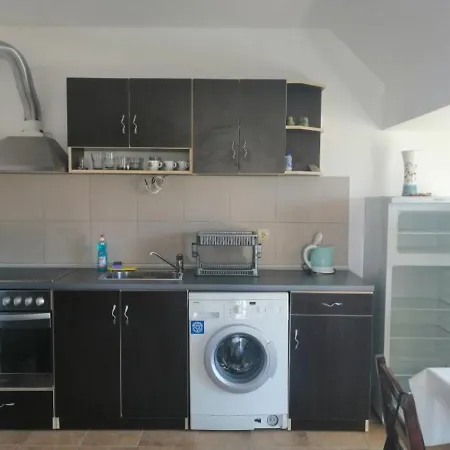 Апартамент Иван Apartman Carevo